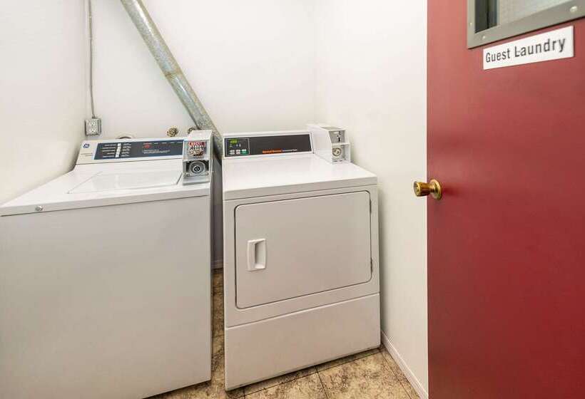 فندق Econo Lodge