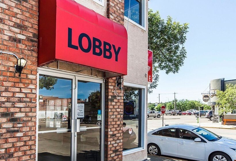 فندق Econo Lodge Inn & Suites Drumheller