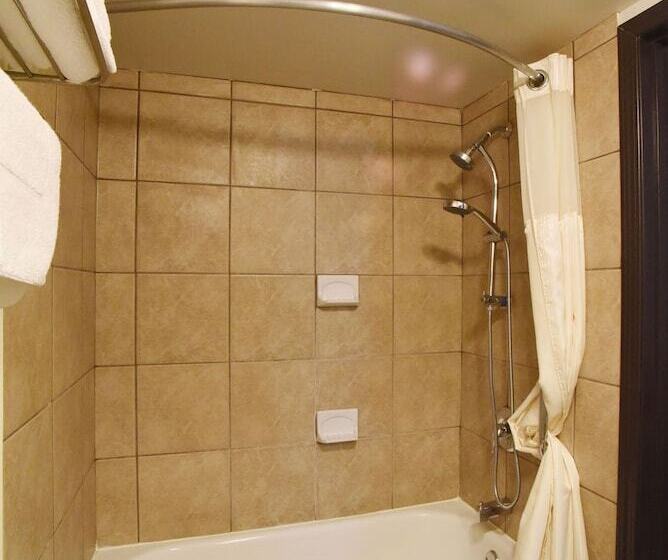 فندق Econo Lodge Inn & Suites Drumheller