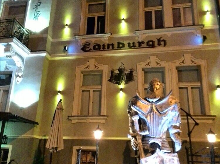 בית מלון כפרי Edinburgh