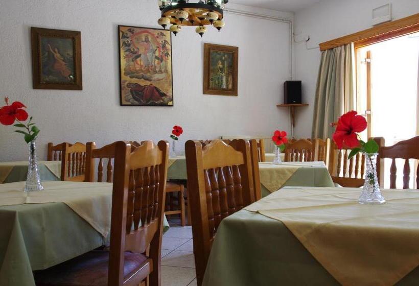 בית מלון כפרי Effie