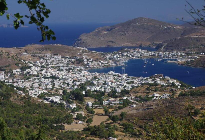 בית מלון כפרי Effie