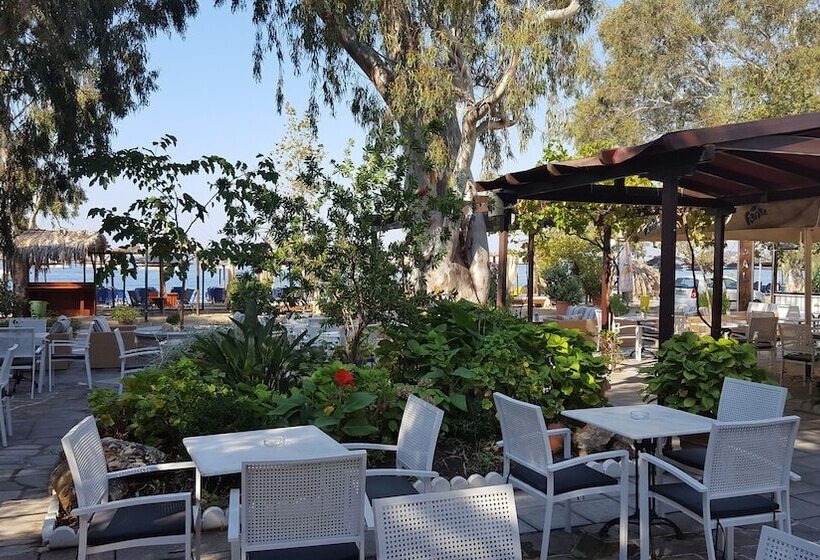 בית מלון כפרי Enalion