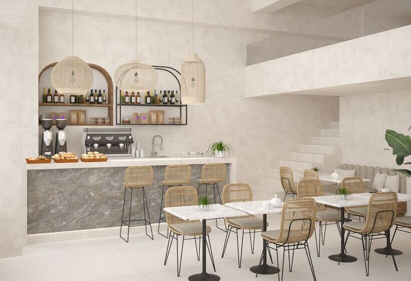 Yeeon Boutique City Hotel Gythio