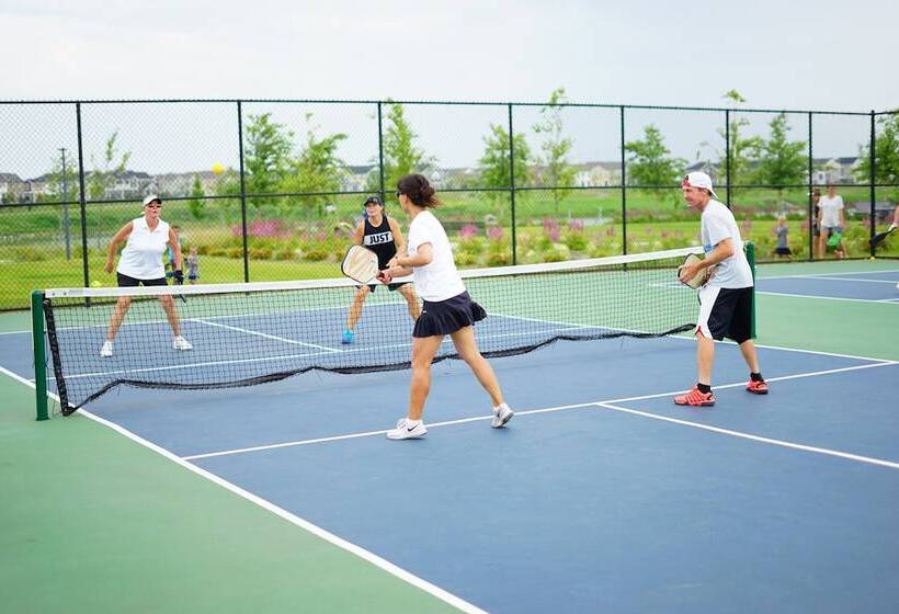 Holiday Inn Hotel & Suites Maple Grove Northwest Minneapolis Arbor Lakes, An Ihg