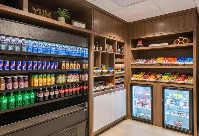 Holiday Inn Hotel & Suites   Orange Park   Wells Rd