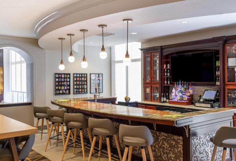 Holiday Inn Hotel & Suites   Orange Park   Wells Rd