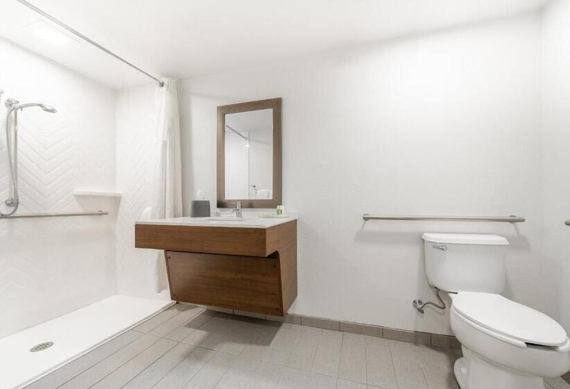 Holiday Inn Hotel & Suites   Orange Park   Wells Rd