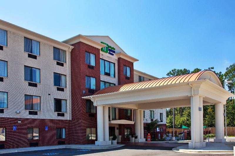 Holiday Inn Express Hotel & Suites Biloxi  Ocean Springs, An Ihg