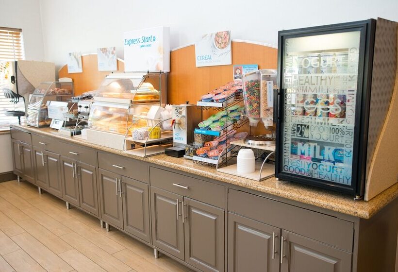 Holiday Inn Express Hotel & Suites Chanhassen By Ihg