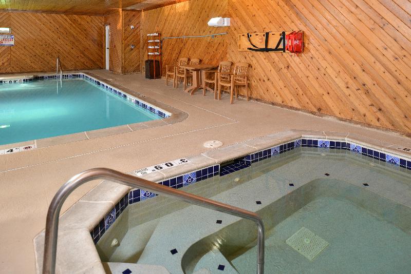 Holiday Inn Express Hotel & Suites Charlotte, An Ihg