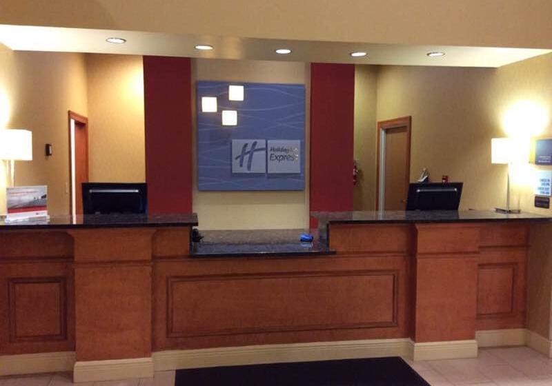 Holiday Inn Express Hotel & Suites Forest, An Ihg