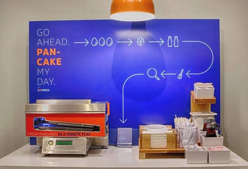 Holiday Inn Express Hotel & Suites Fort Myers East   The Forum, An Ihg