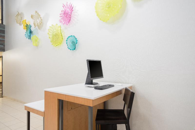 Holiday Inn Express Hotel & Suites  Gadsden, An Ihg