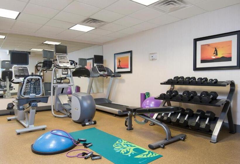 Holiday Inn Express Hotel & Suites Grand Rapids North, An Ihg