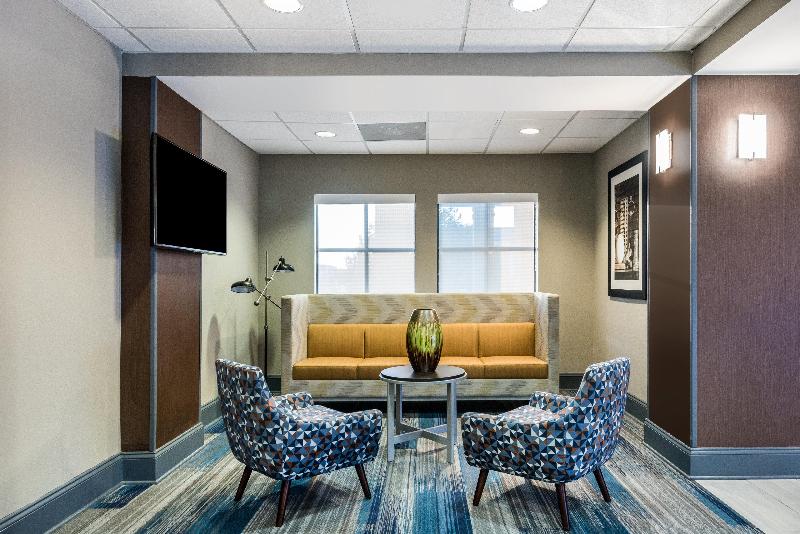 فندق Holiday Inn Express & Suites   Grenada, An Ihg