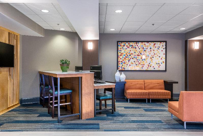 فندق Holiday Inn Express & Suites   Grenada, An Ihg