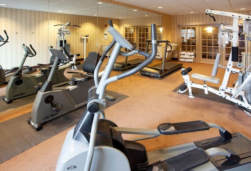 Holiday Inn Express Hotel & Suites Hagerstown, An Ihg