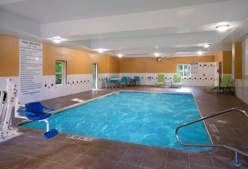 Holiday Inn Express Hotel & Suites Hinesville, An Ihg