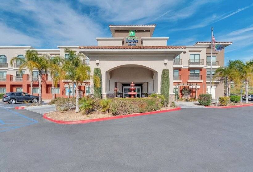 Holiday Inn Express Hotel & Suites Lake Elsinore, An Ihg