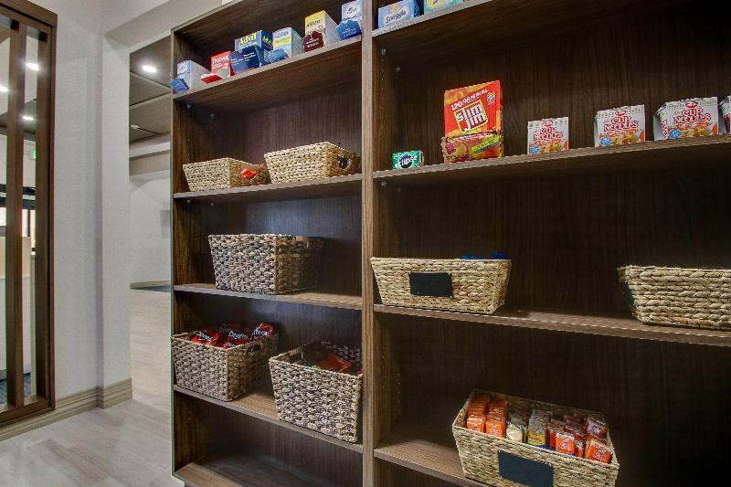 هتل Holiday Inn Express & Suites Laurel, An Ihg