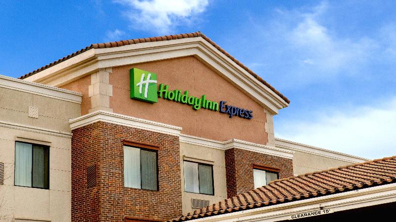 Holiday Inn Express Hotel & Suites Lincoln By Ihg
