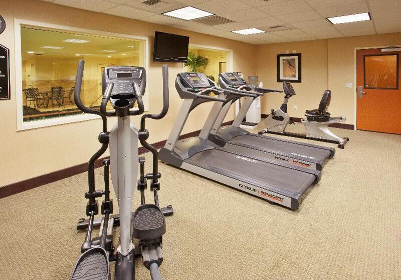 Holiday Inn Express Hotel & Suites Lincoln By Ihg