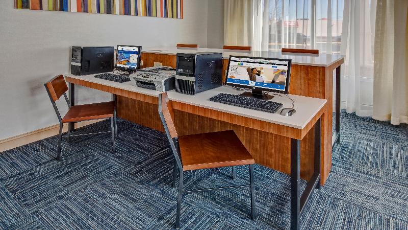 Holiday Inn Express Hotel & Suites London, An Ihg