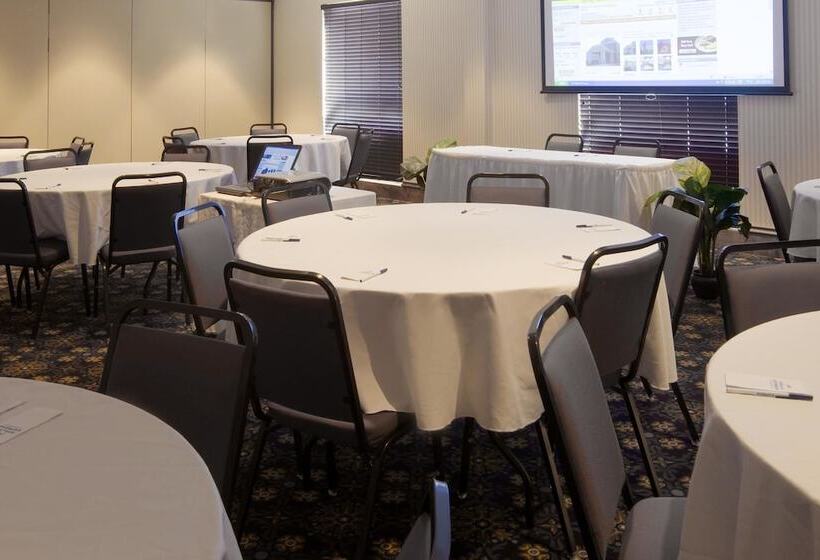 Holiday Inn Express Hotel & Suites Lucedale, An Ihg