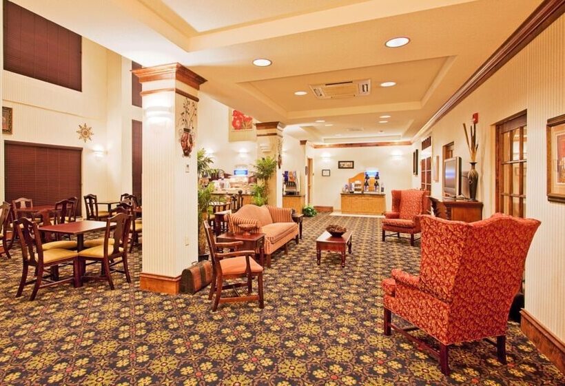 Holiday Inn Express Hotel & Suites Lucedale, An Ihg