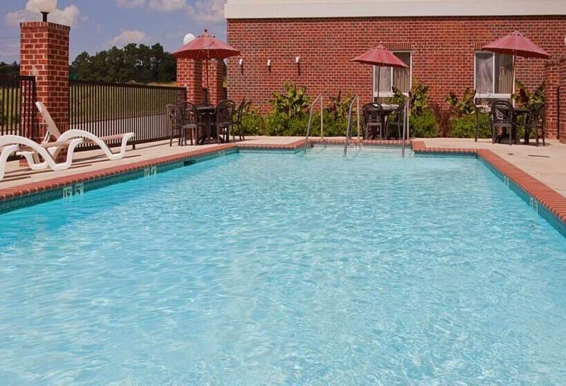 Holiday Inn Express Hotel & Suites Lucedale, An Ihg