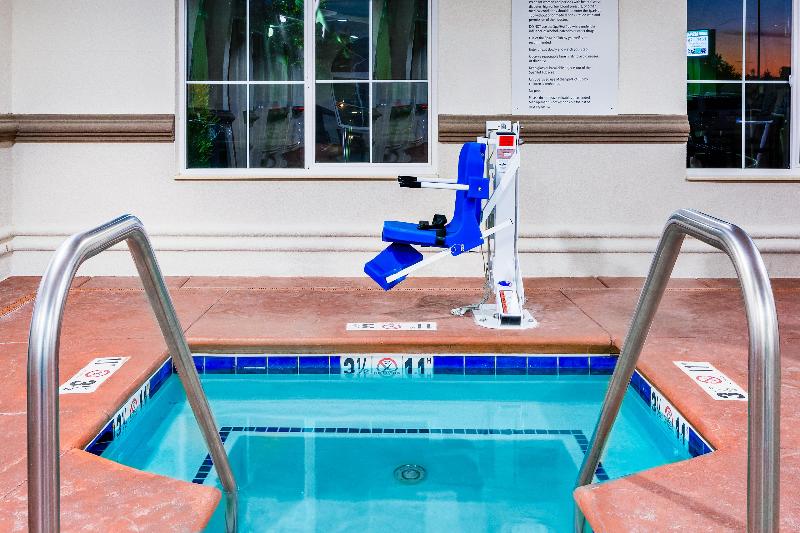 Holiday Inn Express Hotel & Suites Oroville Lake By Ihg