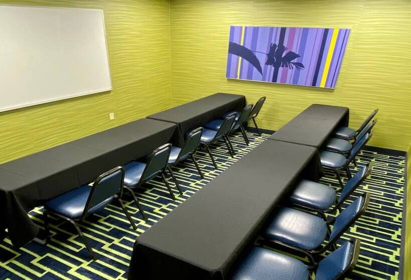 בית מלון כפרי Holiday Inn Express Suites Plant City By Ihg