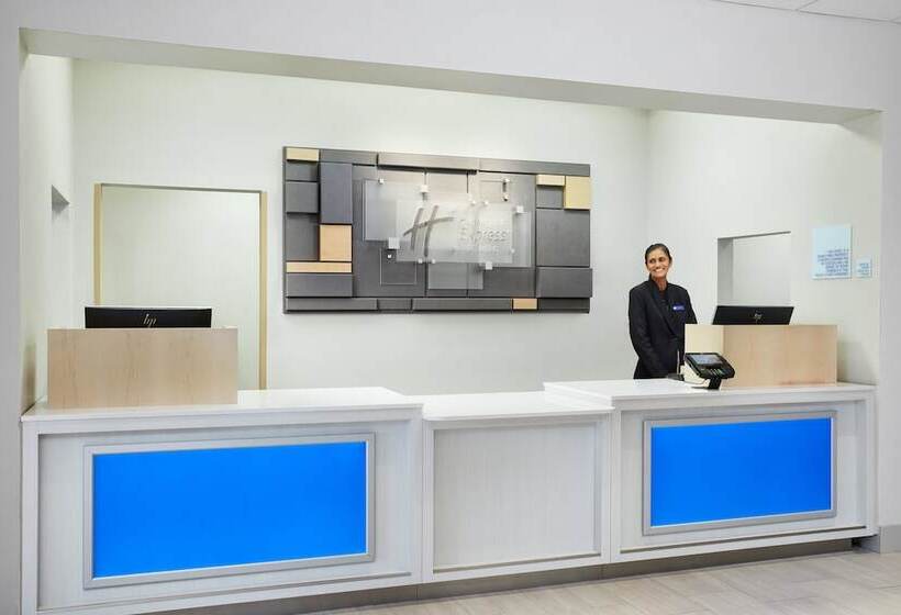 Holiday Inn Express Hotel & Suites Port Richey, An Ihg