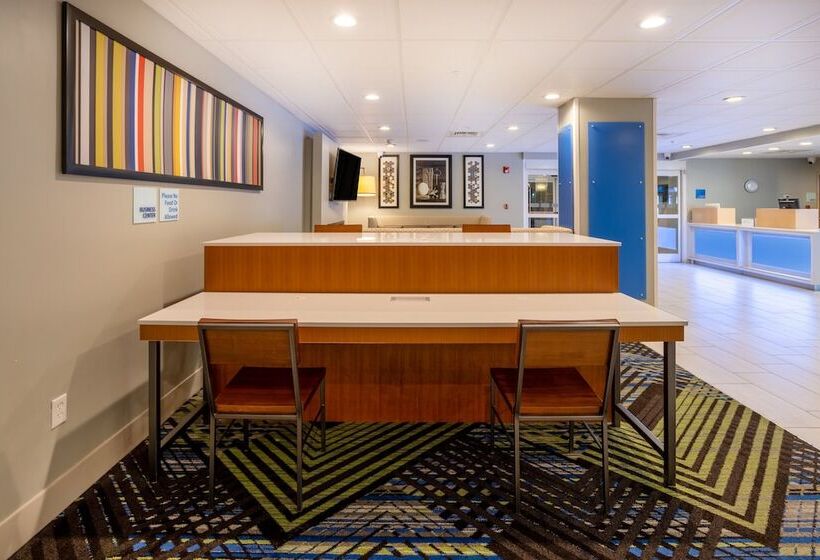 Holiday Inn Express Hotel & Suites Salisbury   Delmar, An Ihg