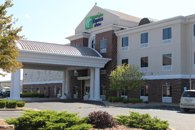 Holiday Inn Express Hotel & Suites Sedalia, An Ihg