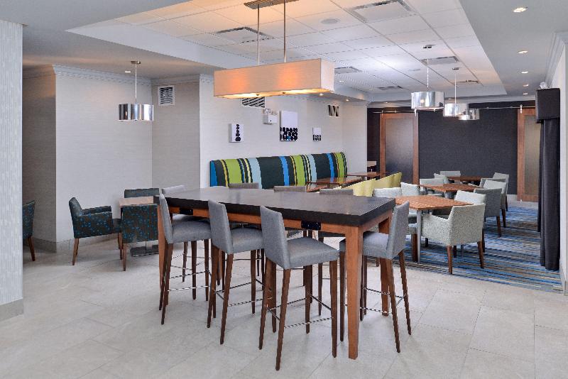 Holiday Inn Express Hotel & Suites St. Louis West O Fallon, An Ihg