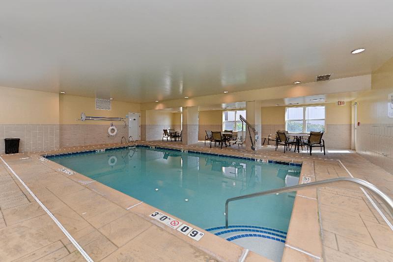 Holiday Inn Express Hotel & Suites St. Louis West O Fallon, An Ihg