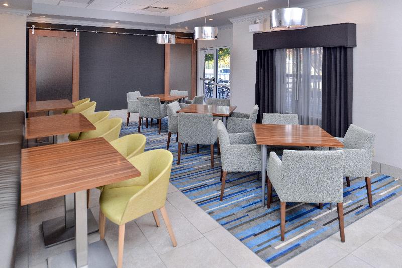 Holiday Inn Express Hotel & Suites St. Louis West O Fallon, An Ihg