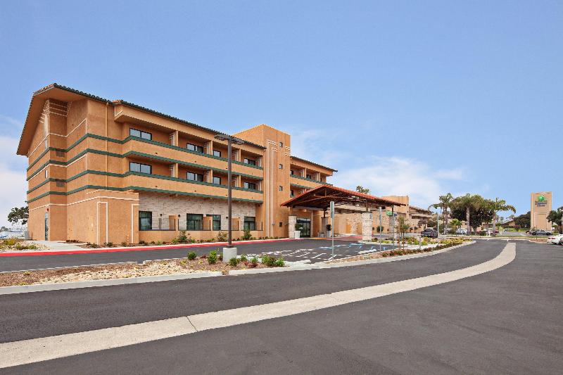 Holiday Inn Express Hotel & Suites Ventura Harbor, An Ihg