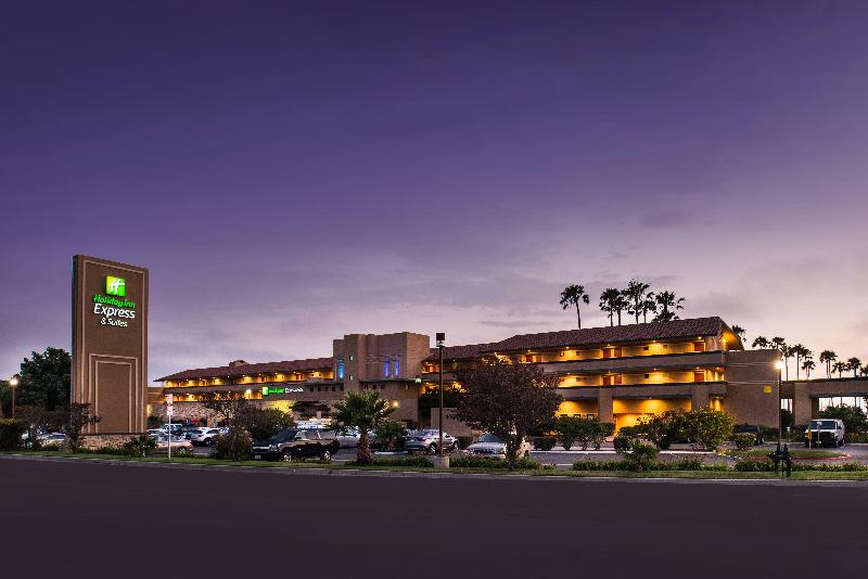 Holiday Inn Express Hotel & Suites Ventura Harbor, An Ihg