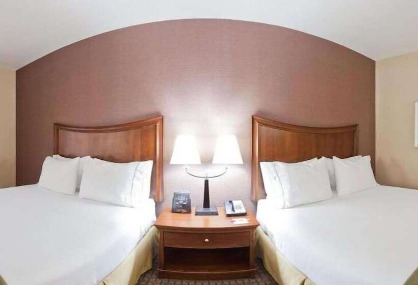 Holiday Inn Express Hotel & Suites Willows, An Ihg