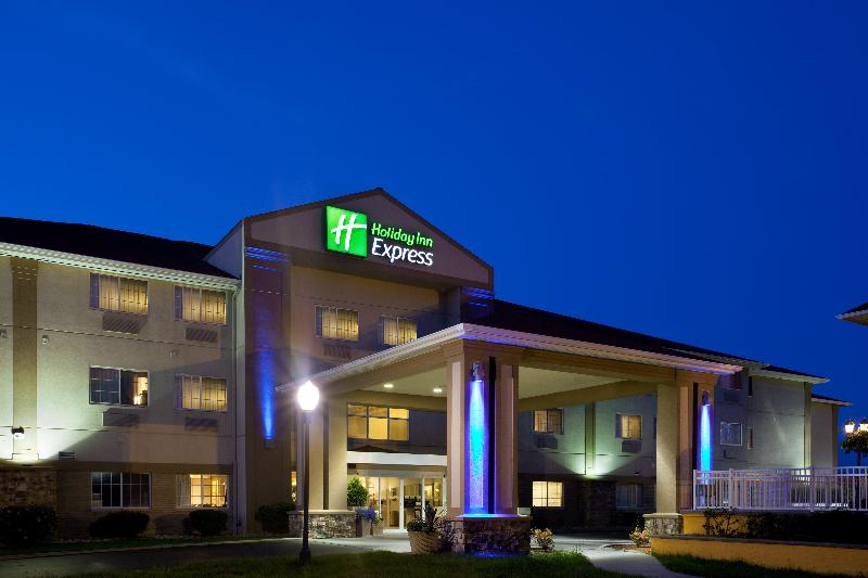 Holiday Inn Express Hotel & Suites Saint Joseph, An Ihg