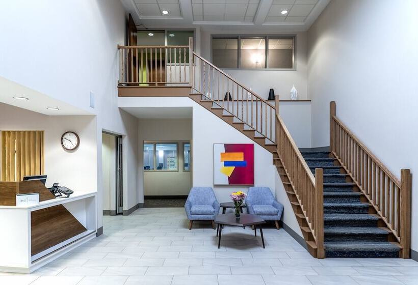 Holiday Inn Express Hotel & Suites St. Paul, An Ihg