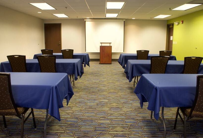 Holiday Inn Express Hotel & Suites St. Paul, An Ihg