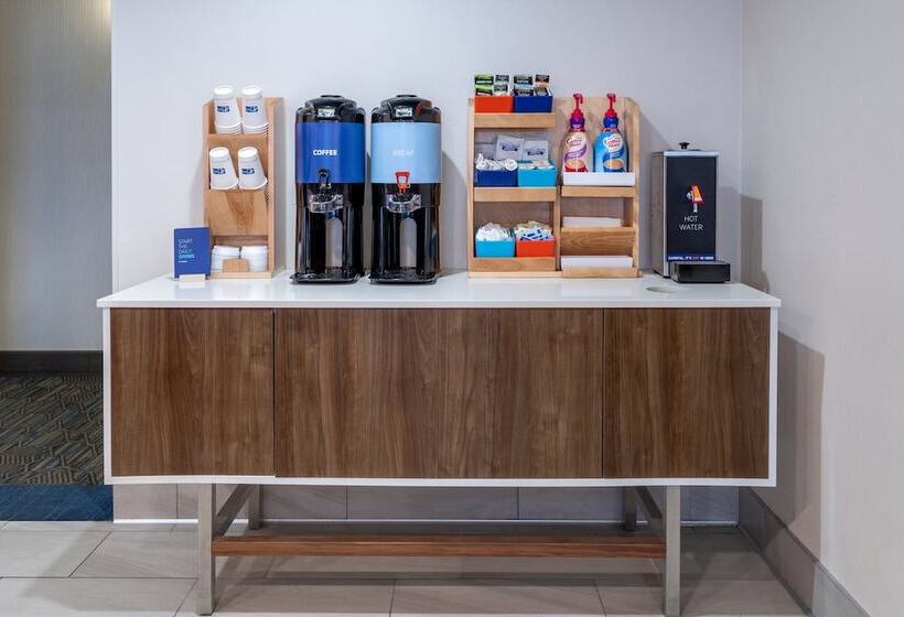 Holiday Inn Express Hotel & Suites St. Paul, An Ihg