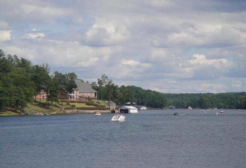 Holiday Inn Express Hotel & Suites Corinth By Ihg