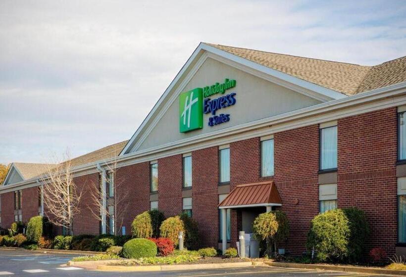 Holiday Inn Express Hotel & Suites Corinth By Ihg