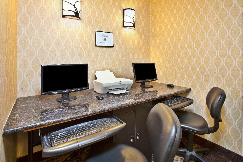 Holiday Inn Express Hotel And Suites Harrington   Dover Area, An Ihg