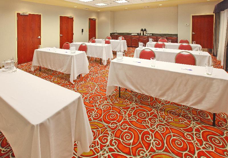 هتل Holiday Inn Express & Suites West By Ihg